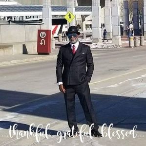 Meet your Posher, Johnny everett